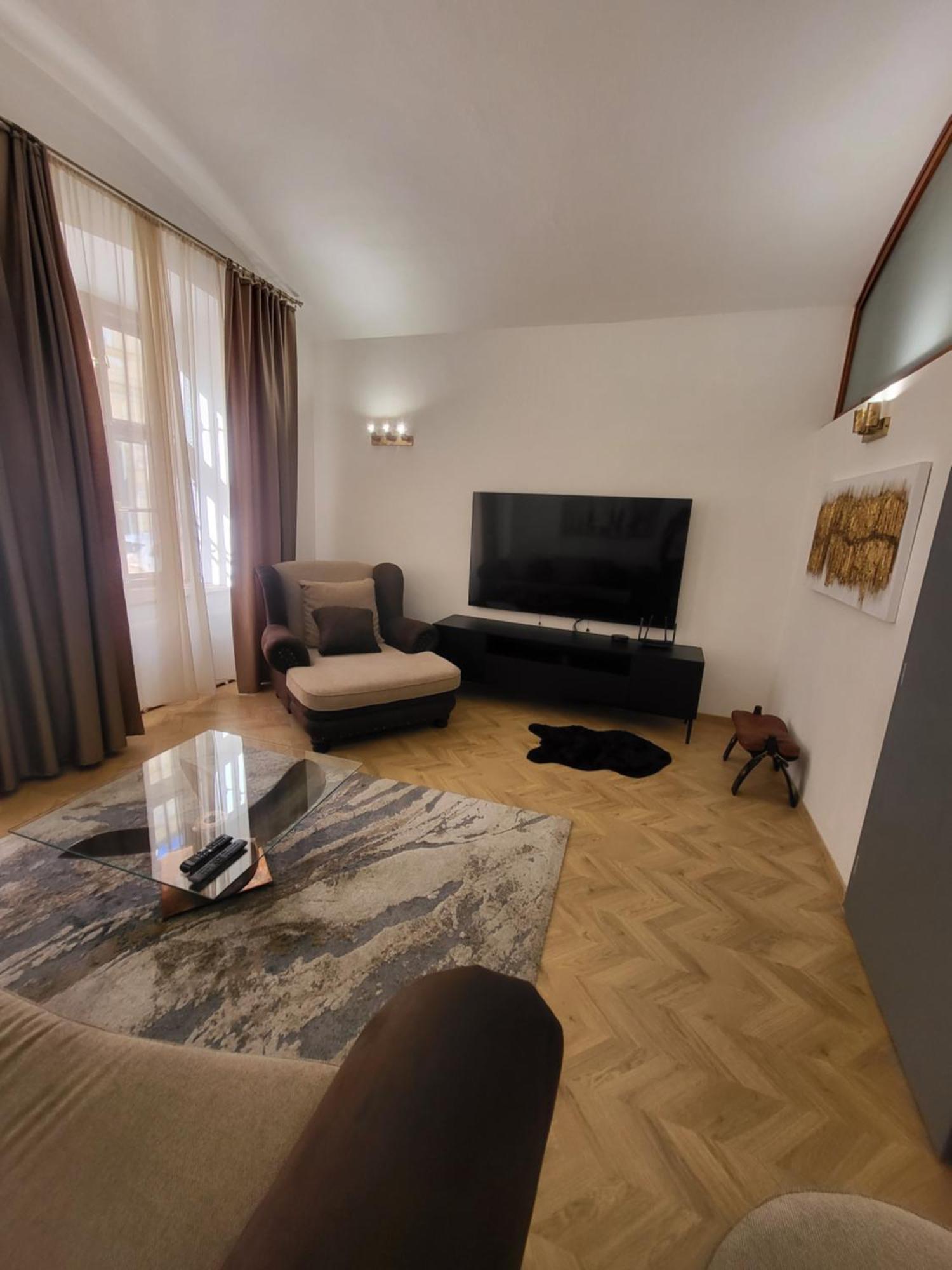 Monar Exclusive Center Free Parking In Garage Apartment Kosice Ngoại thất bức ảnh